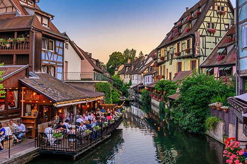 Almuerzo en una taberna tradicional de Colmar