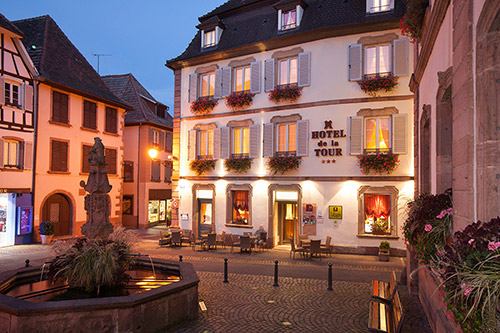 Hotel de la Tour im Stadtzentrum von Ribeauvillé