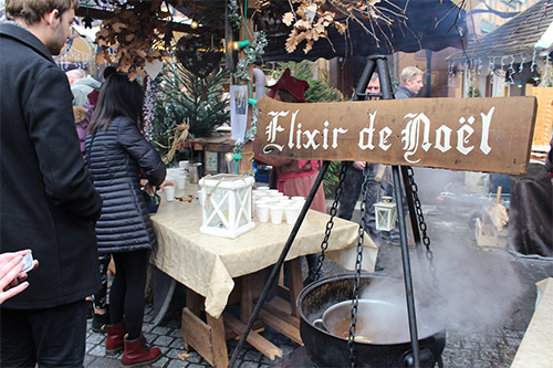 Medieval entertainment and enchanting atmosphere at Ribeauvillé Christmas market in Alsace